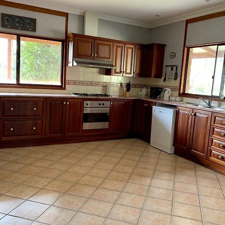 Bee'S Place - 3 Bedroom Home On 10 Acres Of Land With Distant Ocean Views Emu Bay Exteriör bild