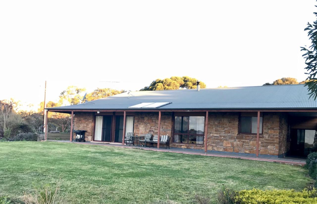 Bee'S Place - 3 Bedroom Home On 10 Acres Of Land With Distant Ocean Views Emu Bay Exteriör bild